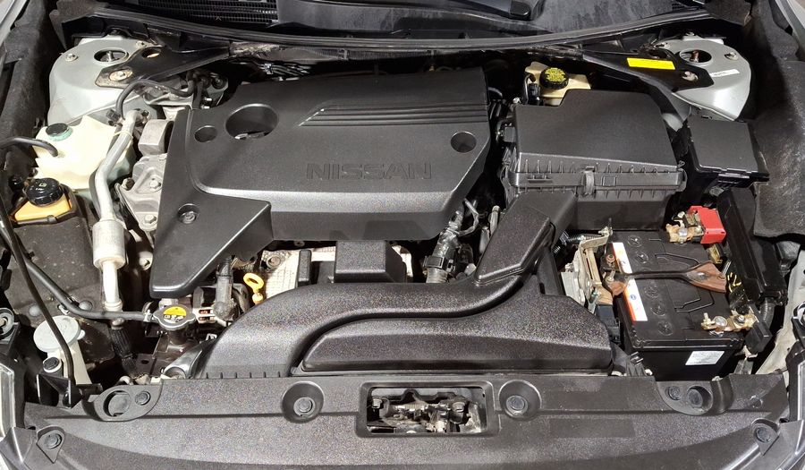 Nissan Altima 2.5 ADVANCE CVT Sedan 2017