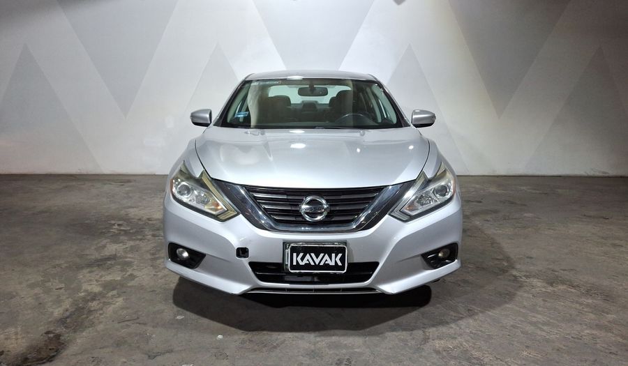 Nissan Altima 2.5 ADVANCE CVT Sedan 2017
