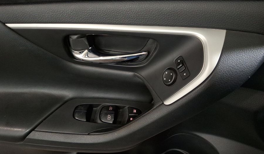 Nissan Altima 2.5 ADVANCE CVT Sedan 2017
