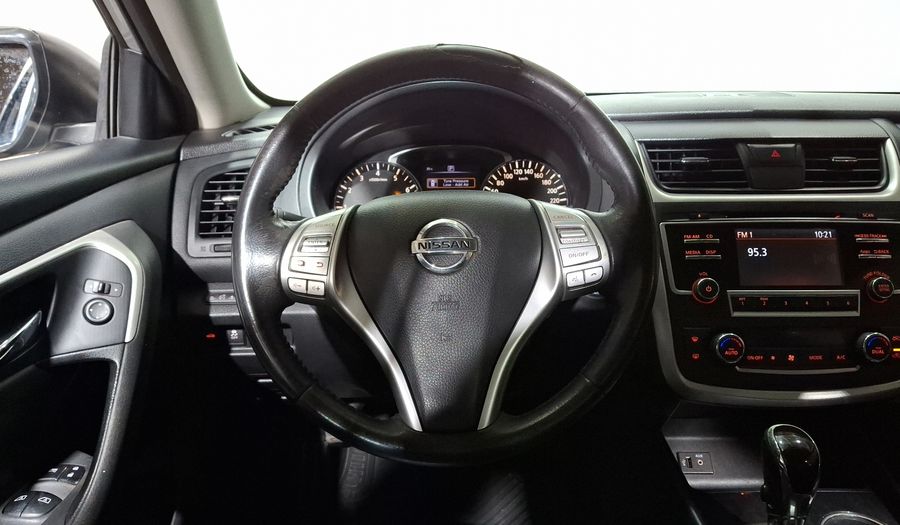 Nissan Altima 2.5 ADVANCE CVT Sedan 2017