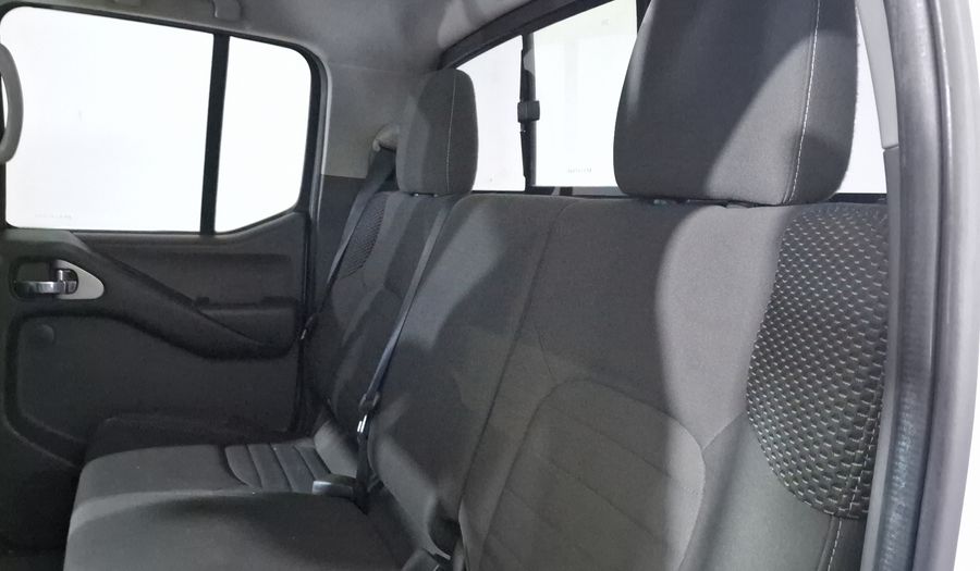 Nissan Frontier 4.0 CREW CAB PRO 4X AT Pickup 2015