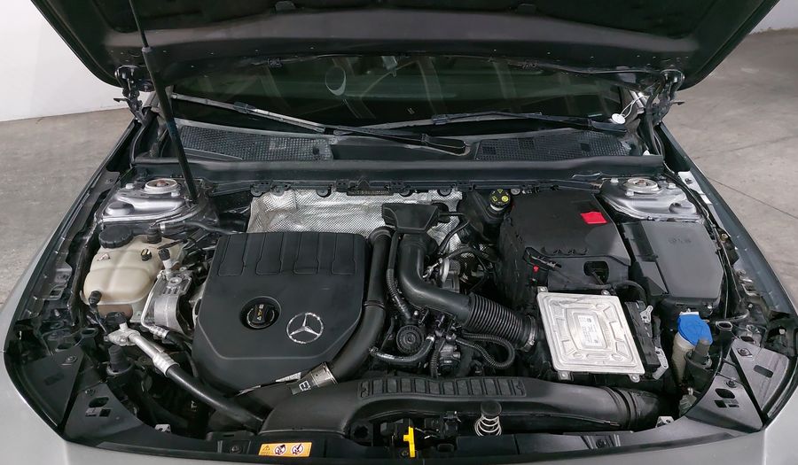 Mercedes Benz Clase Cla 1.3 CLA 200 PROGRESSIVE DCT Coupe 2020