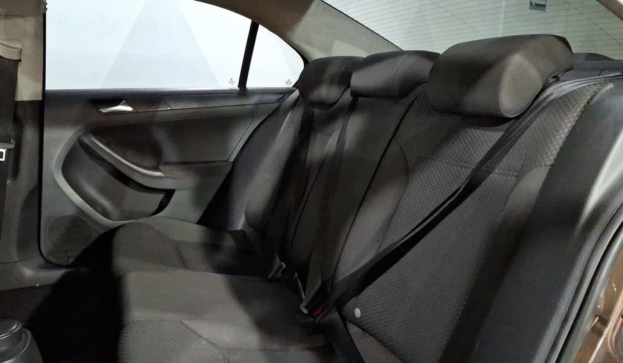 Volkswagen Jetta 2.5 STYLE TIPTRONIC Sedan 2011