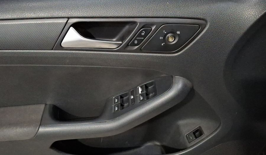 Volkswagen Jetta 2.5 STYLE TIPTRONIC Sedan 2011