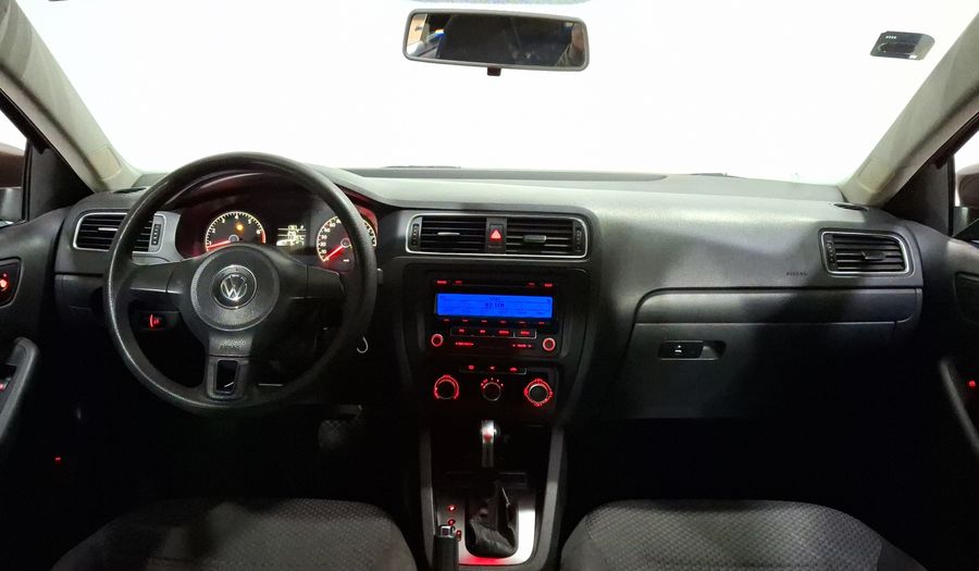 Volkswagen Jetta 2.5 STYLE TIPTRONIC Sedan 2011