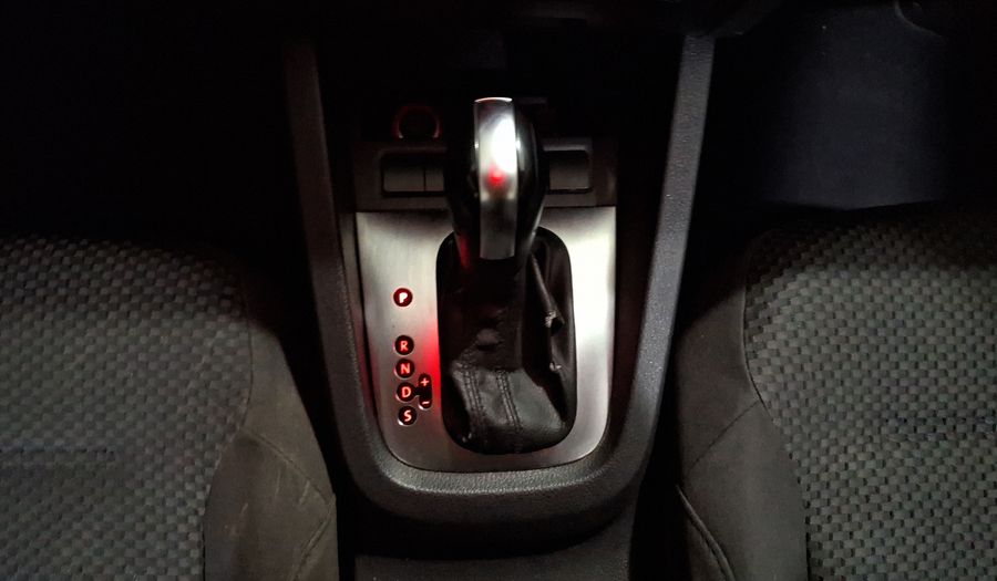 Volkswagen Jetta 2.5 STYLE TIPTRONIC Sedan 2011