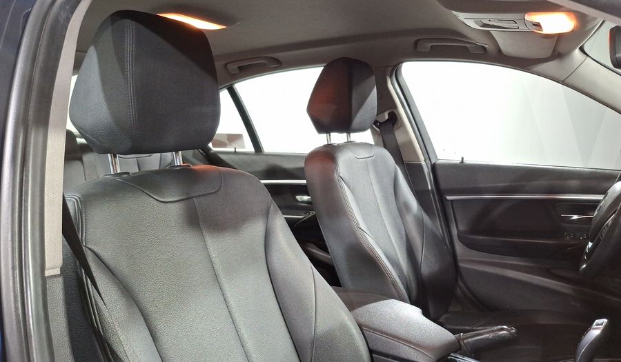 Bmw Serie 3 2.0 320IA LUXURY LINE Sedan 2016