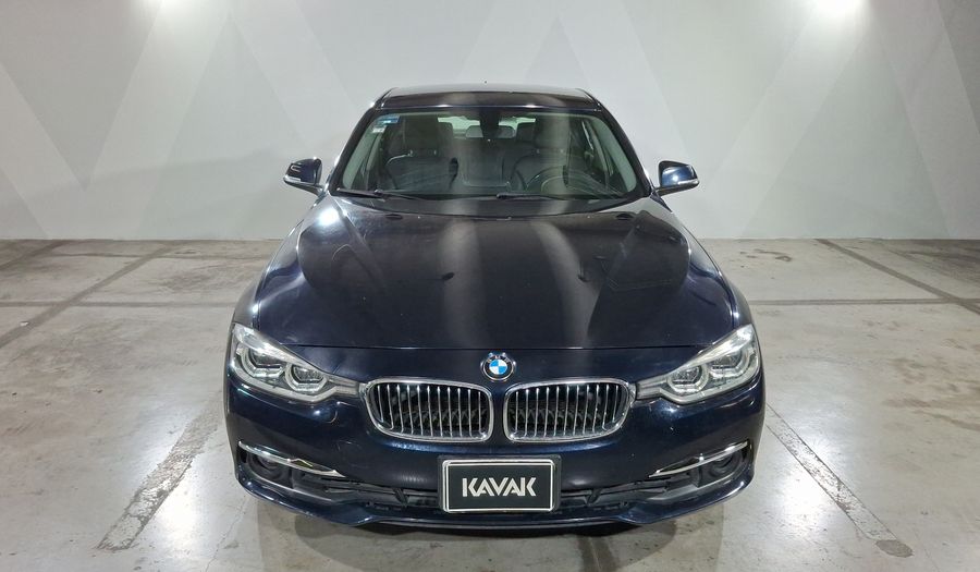 Bmw Serie 3 2.0 320IA LUXURY LINE Sedan 2016