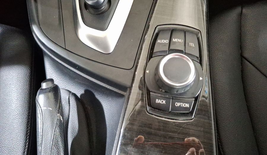 Bmw Serie 3 2.0 320IA LUXURY LINE Sedan 2016