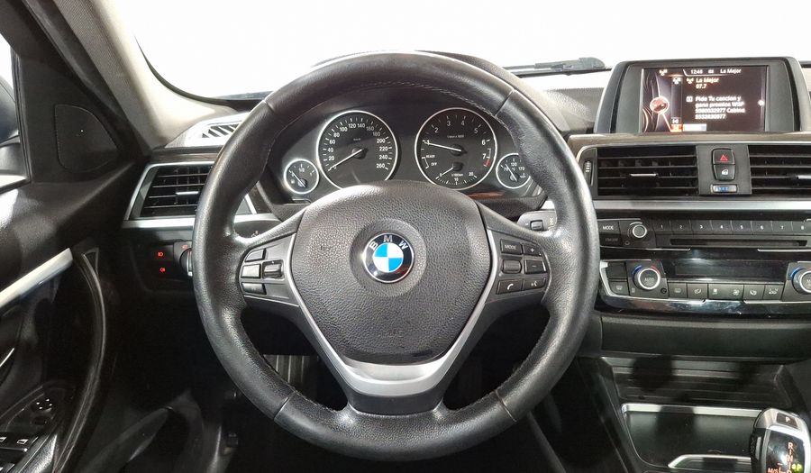 Bmw Serie 3 2.0 320IA LUXURY LINE Sedan 2016