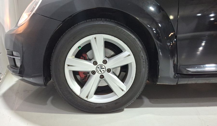 Volkswagen Beetle 2.5 SPORT MT Hatchback 2016