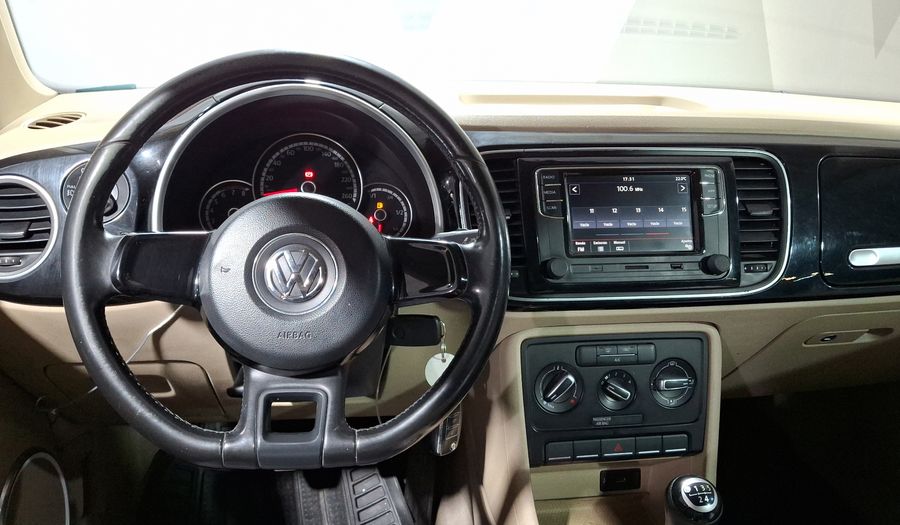 Volkswagen Beetle 2.5 SPORT MT Hatchback 2016