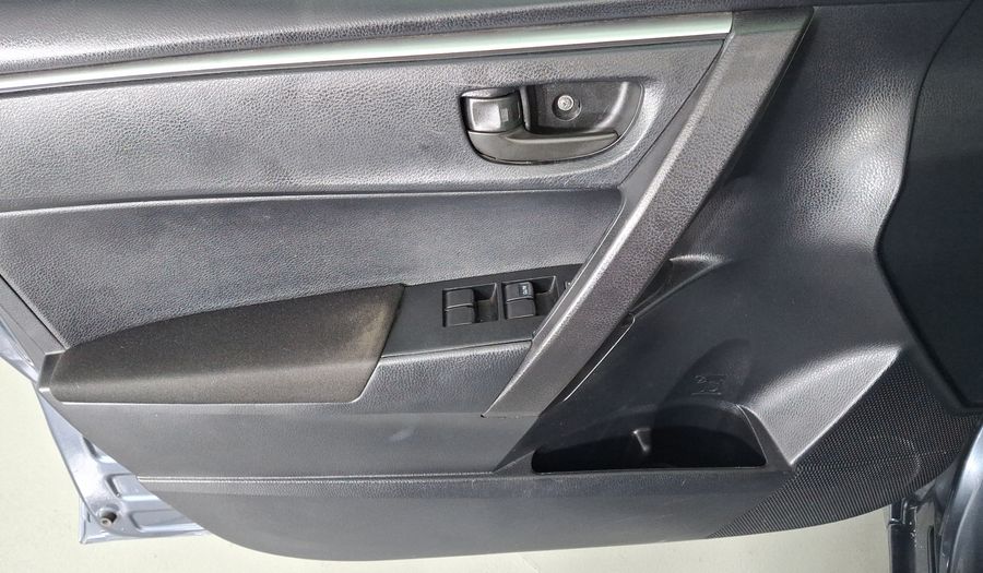 Toyota Corolla 1.8 BASE CVT Sedan 2015