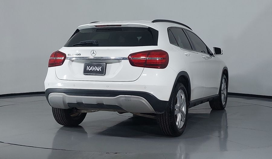 Mercedes Benz Clase Gla 1.6 GLA 200 DCT Suv 2019