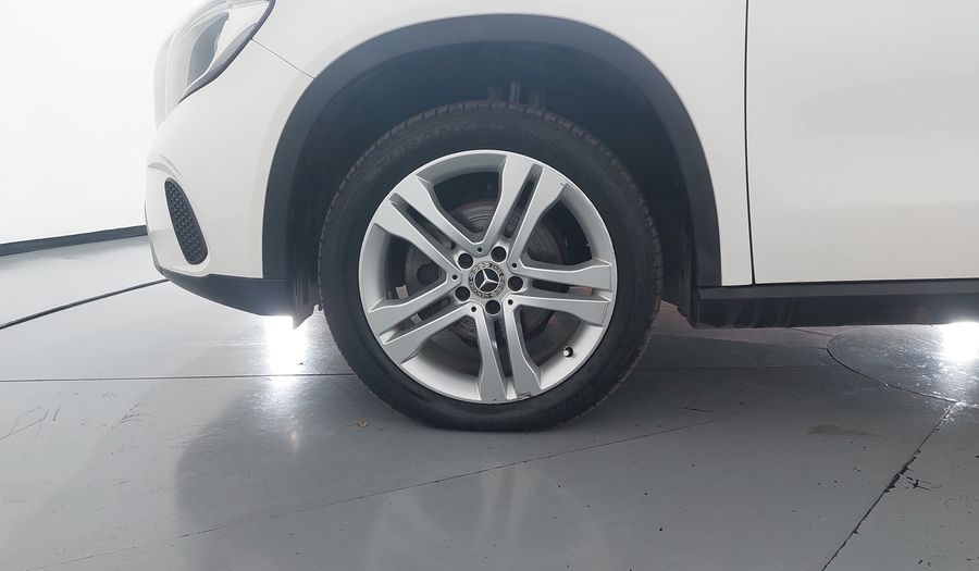 Mercedes Benz Clase Gla 1.6 GLA 200 DCT Suv 2019