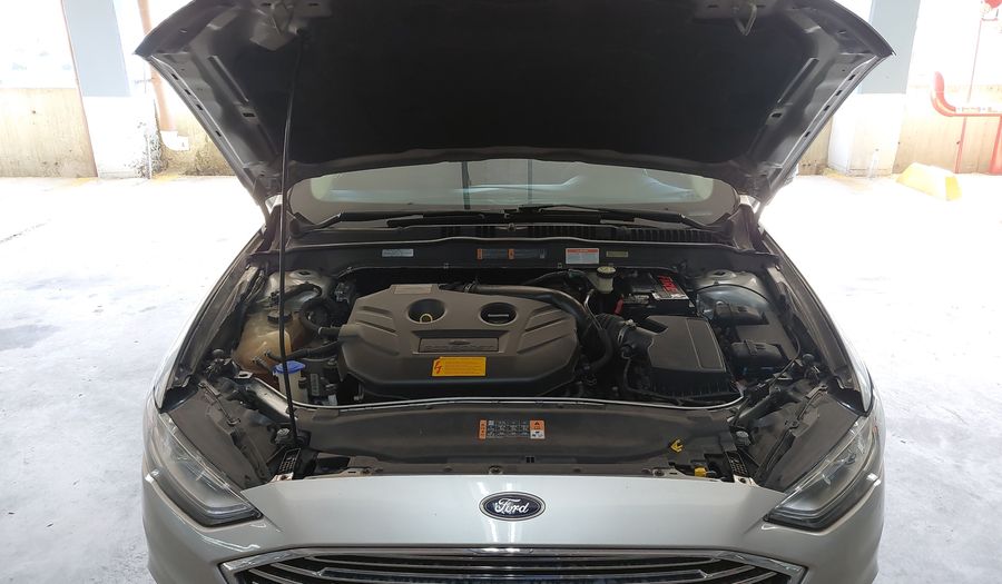 Ford Fusion 2.0 ECOBOOST SEL AUTO Sedan 2017