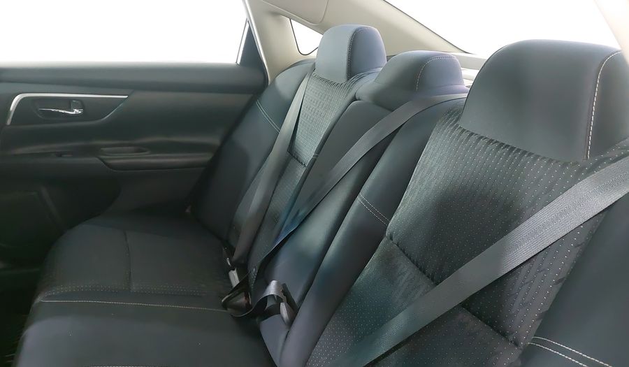 Nissan Altima 2.5 SENSE CVT Sedan 2017