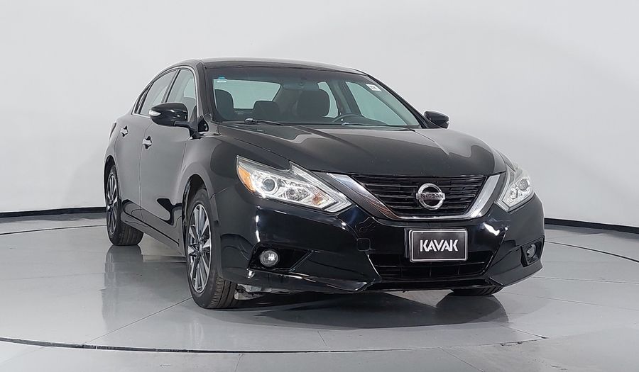 Nissan Altima 2.5 SENSE CVT Sedan 2017