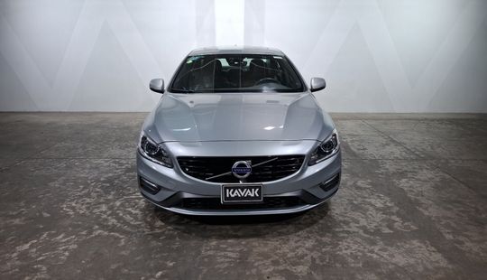 Volvo • S60
