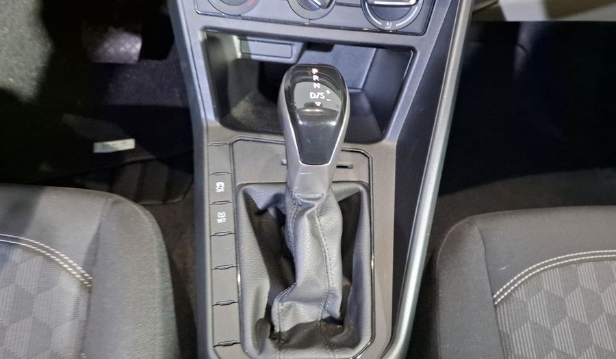 Volkswagen Virtus 1.6 TRENDLINE AUTO Sedan 2025