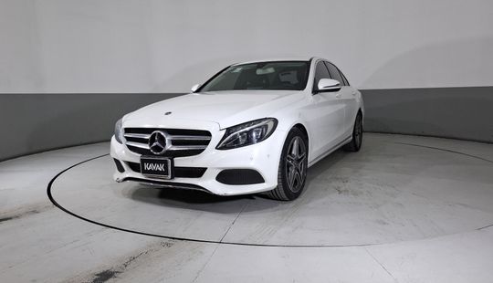 Mercedes Benz • Clase C
