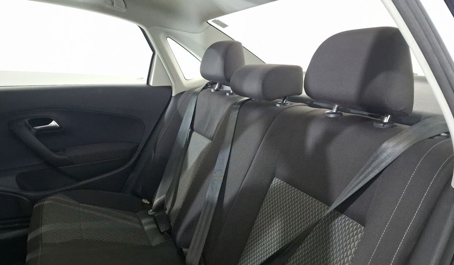 Volkswagen Vento 1.6 HIGHLINE AUTO Sedan 2019