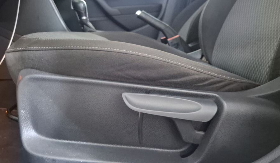 Volkswagen Vento 1.6 HIGHLINE AUTO Sedan 2019