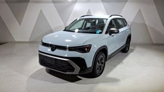 Volkswagen • Taos