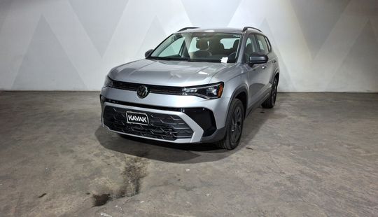 Volkswagen • Taos