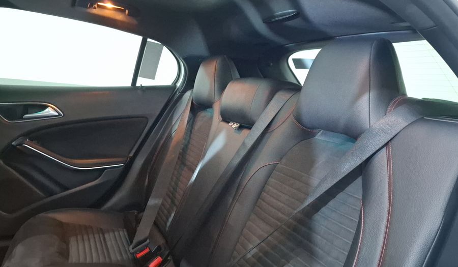 Mercedes Benz Clase Gla 2.0 GLA 250 SPORT DCT Suv 2019