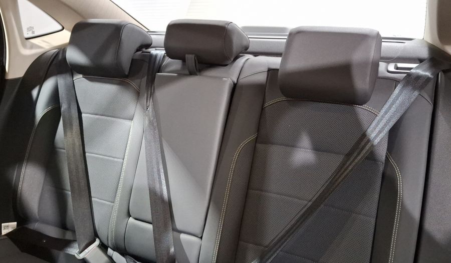 Volkswagen Virtus 1.0 HIGHLINE AUTO Sedan 2024