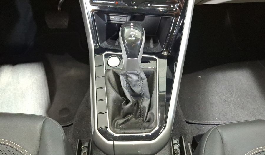 Volkswagen Virtus 1.0 HIGHLINE AUTO Sedan 2024