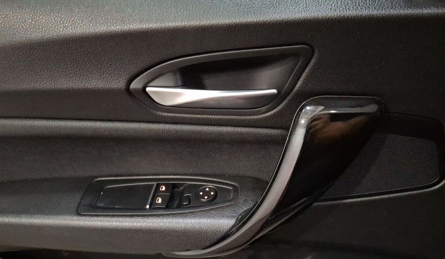 Bmw Serie 1 2.0 120IA SPORT LINE AUTO Hatchback 2018