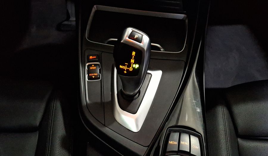 Bmw Serie 1 2.0 120IA SPORT LINE AUTO Hatchback 2018