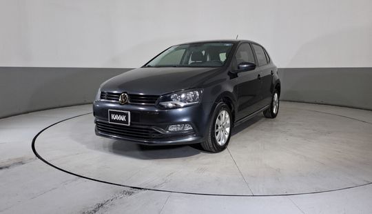 Volkswagen • Polo