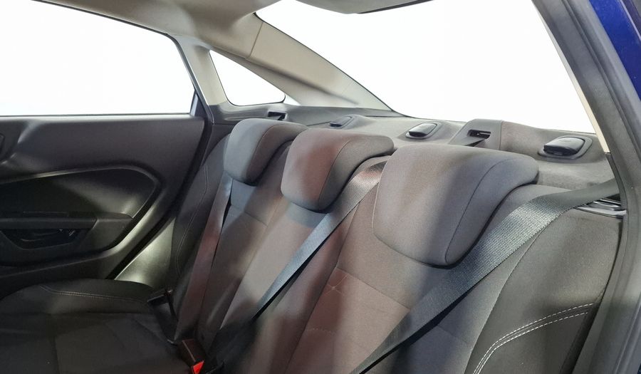 Ford Fiesta 1.6 SE AT Sedan 2016