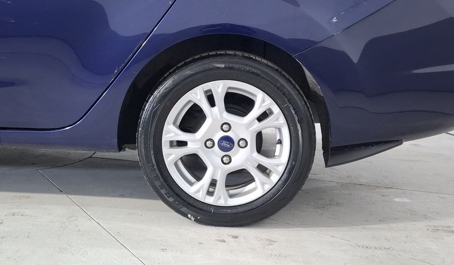 Ford Fiesta 1.6 SE AT Sedan 2016