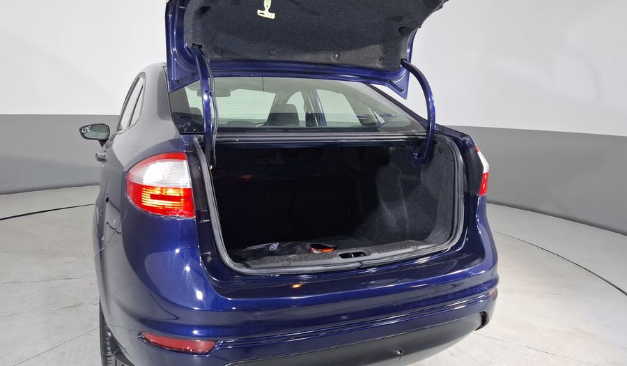 Ford Fiesta 1.6 SE AT Sedan 2016