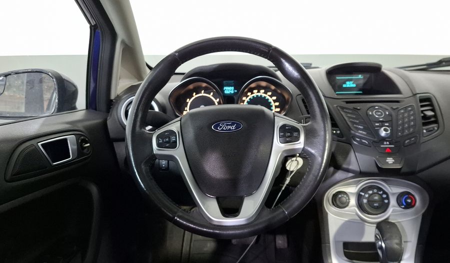 Ford Fiesta 1.6 SE AT Sedan 2016
