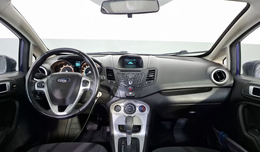 Ford Fiesta 1.6 SE AT Sedan 2016