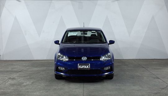 Volkswagen • Polo