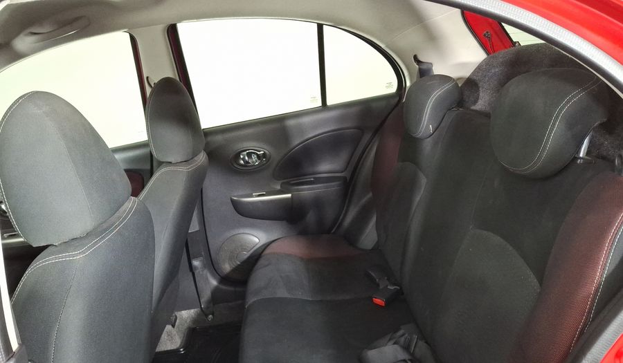 Nissan March 1.6 EXCLUSIVE BI-TONO AUTO Hatchback 2020