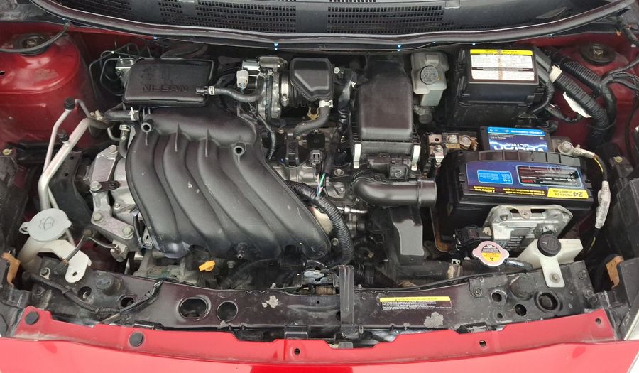 Nissan March 1.6 EXCLUSIVE BI-TONO AUTO Hatchback 2020