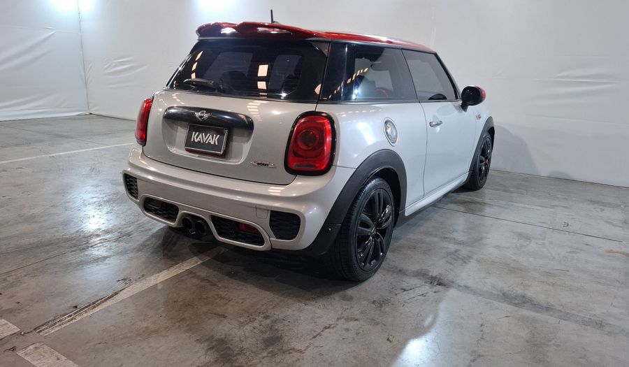 Mini John Cooper Works 2.0 JOHN COOPER WORKS HOT CHILI AT Hatchback 2016