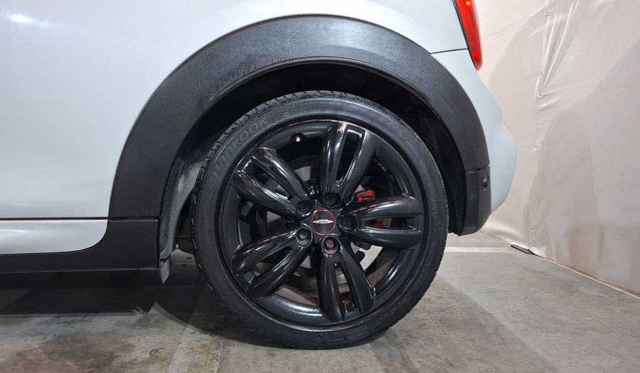 Mini John Cooper Works 2.0 JOHN COOPER WORKS HOT CHILI AT Hatchback 2016