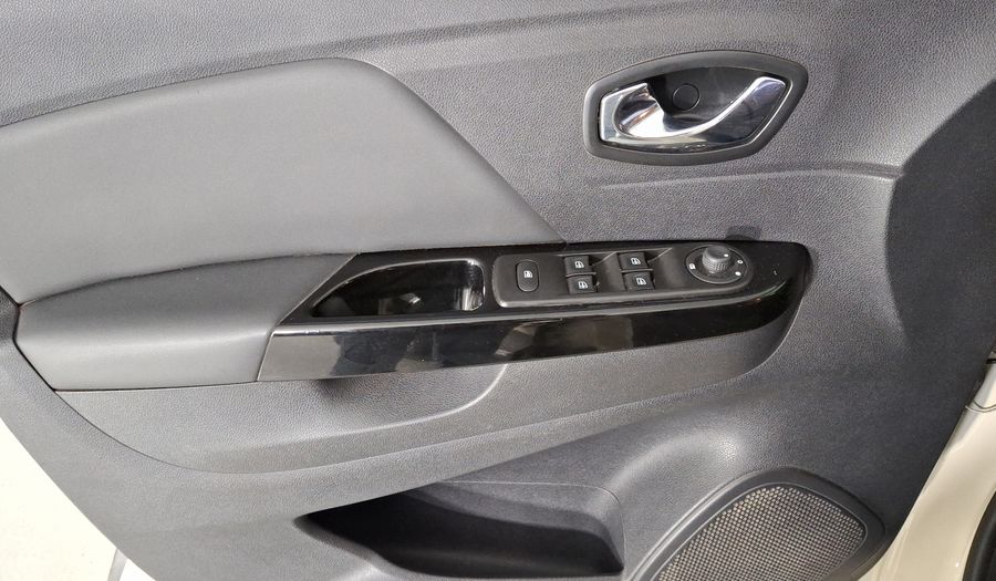 Renault Captur 2.0 ICONIC AUTO Hatchback 2018