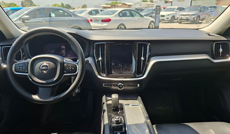 Volvo S60 2.0 B4 PLUS AUTO Sedan 2023