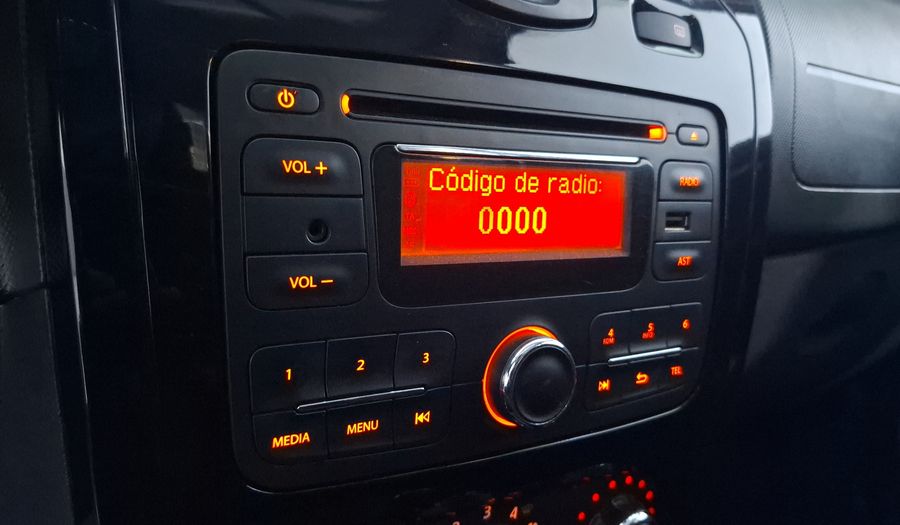 Renault Stepway 1.6 DYNAMIQUE MT Hatchback 2012