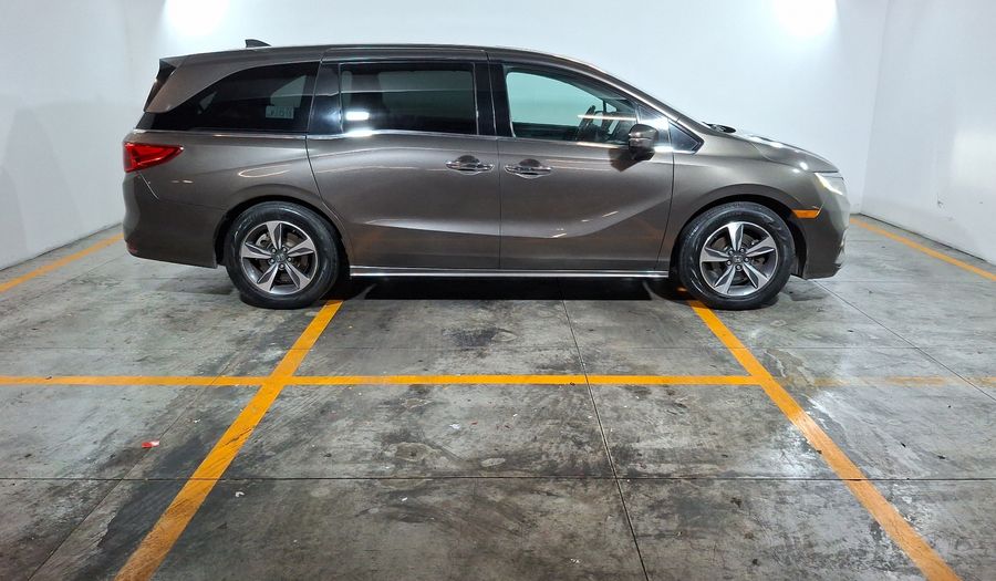 Honda Odyssey 3.5 TOURING AUTO Minivan 2018