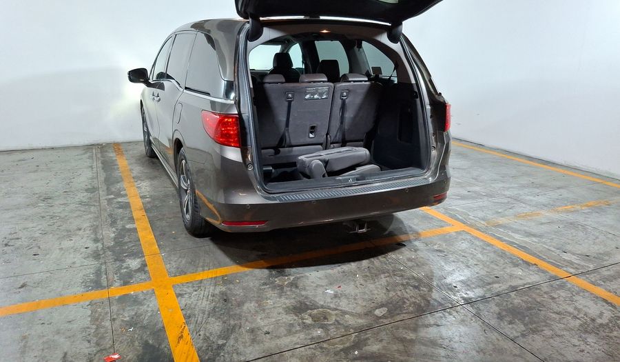 Honda Odyssey 3.5 TOURING AUTO Minivan 2018